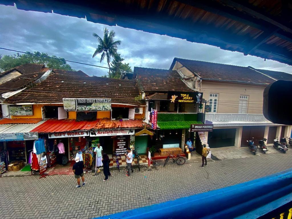 Brisbane Lodge & Hostel Kochi Εξωτερικό φωτογραφία
